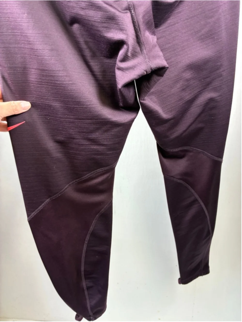 Nike Pro Hyperwarm Styrrup Leggings in Purplish Maroon Size 1X